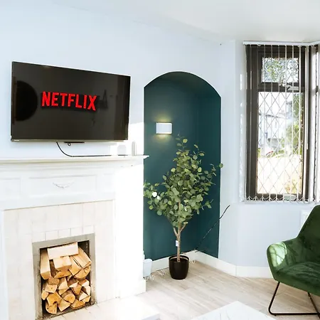 3bedrooms Stylish With Free Parking & Hot Tub * Лідс