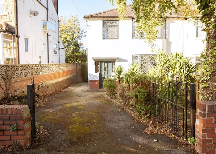 Διαμέρισμα 3bedrooms Stylish With Free Parking & Hot Tub