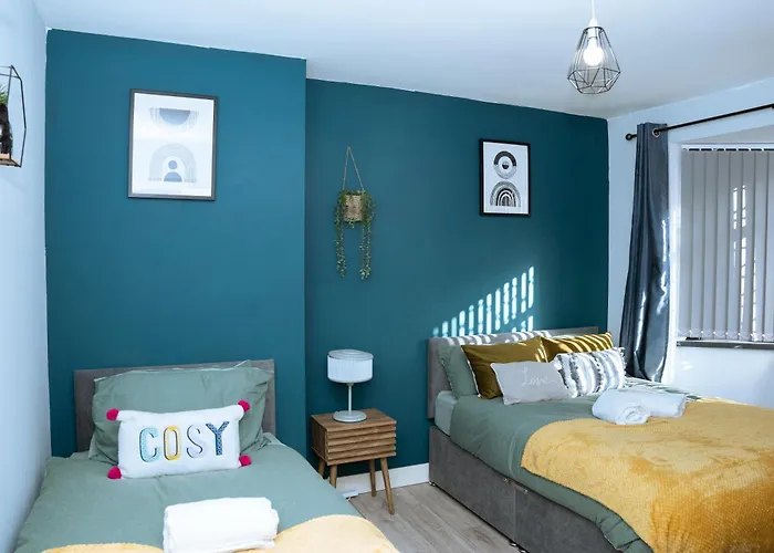 3bedrooms Stylish With Free Parking & Hot Tub Διαμέρισμα