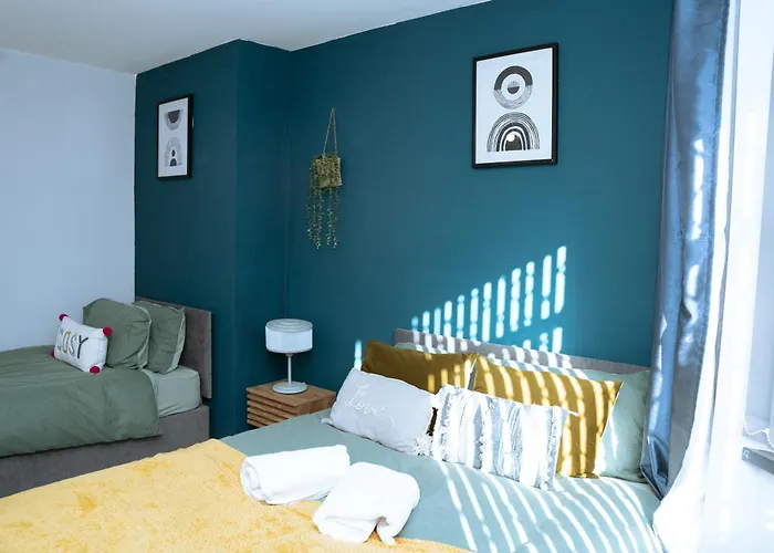 Apartment 3bedrooms Stylish With Free Parking & Hot Tub *