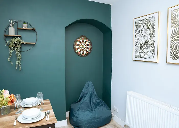 Διαμέρισμα 3bedrooms Stylish With Free Parking & Hot Tub *