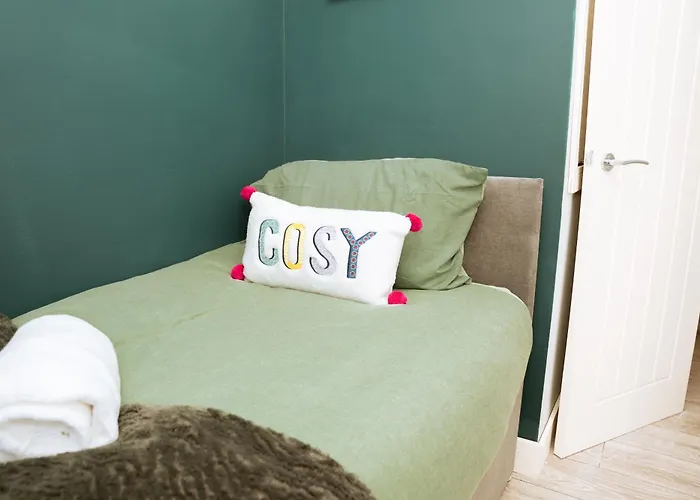 3bedrooms Stylish With Free Parking & Hot Tub Apartment