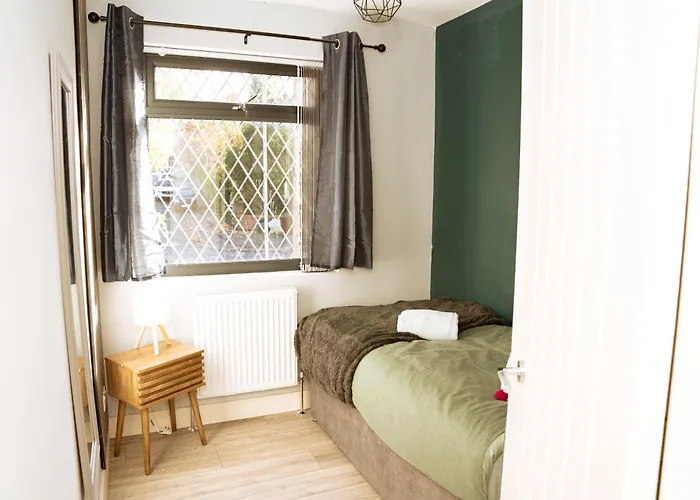 דירה 3bedrooms Stylish With Free Parking & Hot Tub לידס